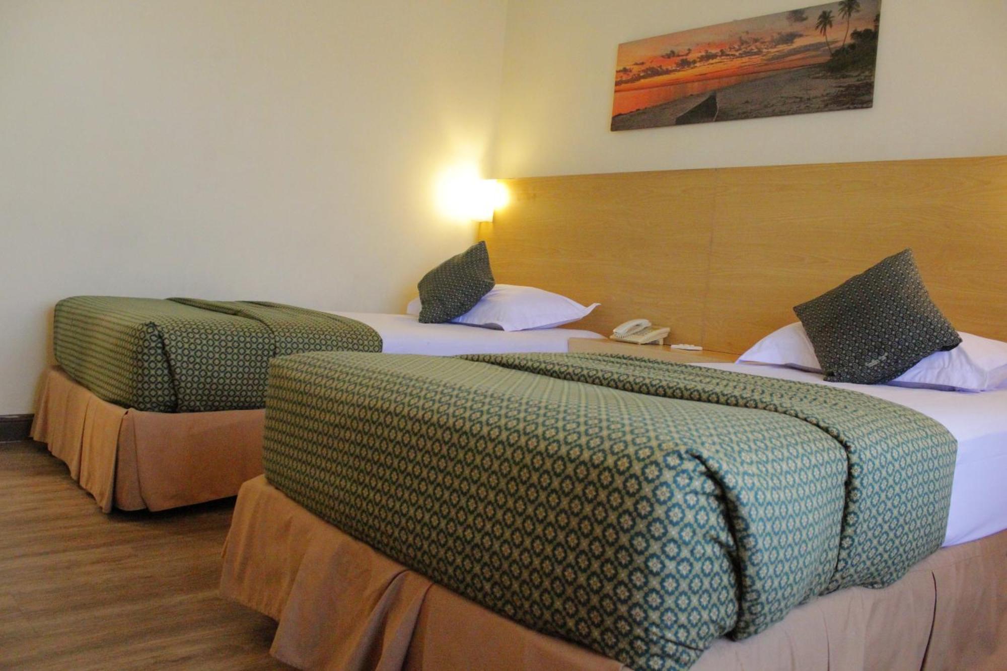 Lux Tychi Hotel Μαλάνγκ Εξωτερικό φωτογραφία