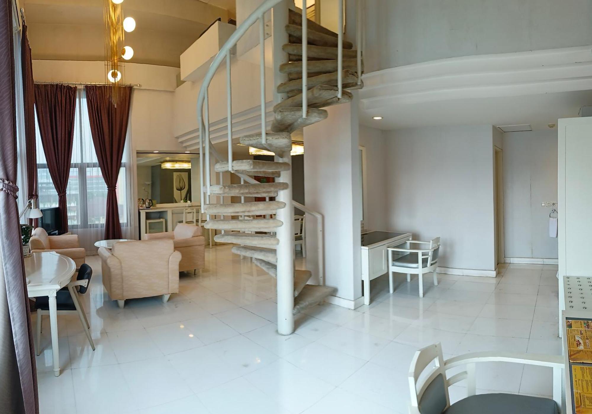 Lux Tychi Hotel Μαλάνγκ Εξωτερικό φωτογραφία