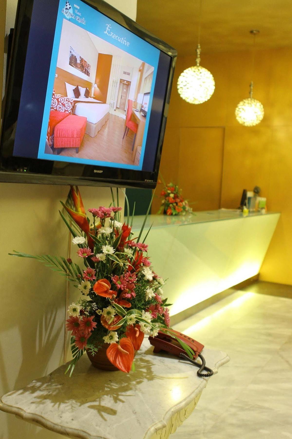 Lux Tychi Hotel Μαλάνγκ Εξωτερικό φωτογραφία